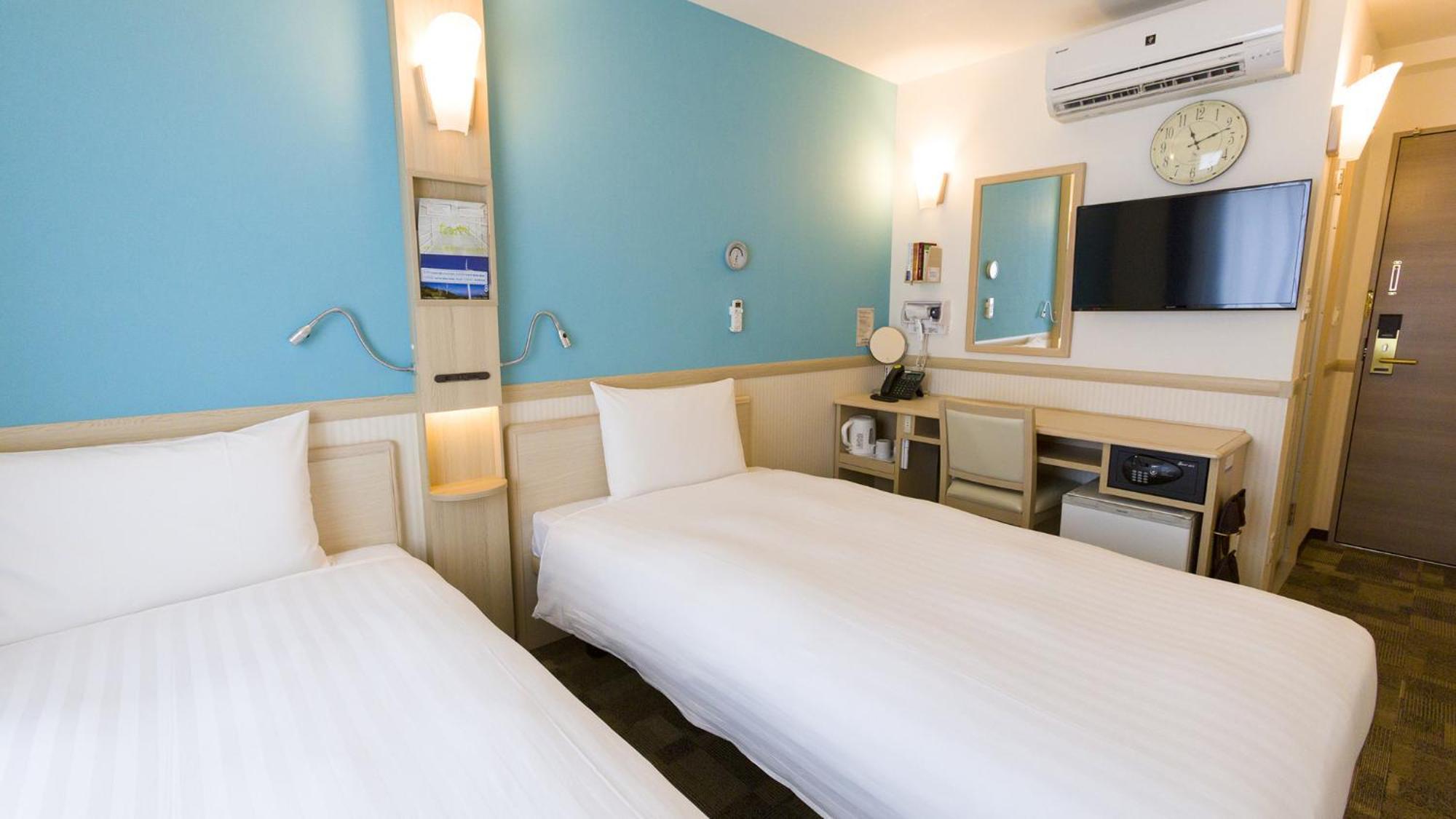 Toyoko Inn Shiki Eki Higashi Guchi Номер фото